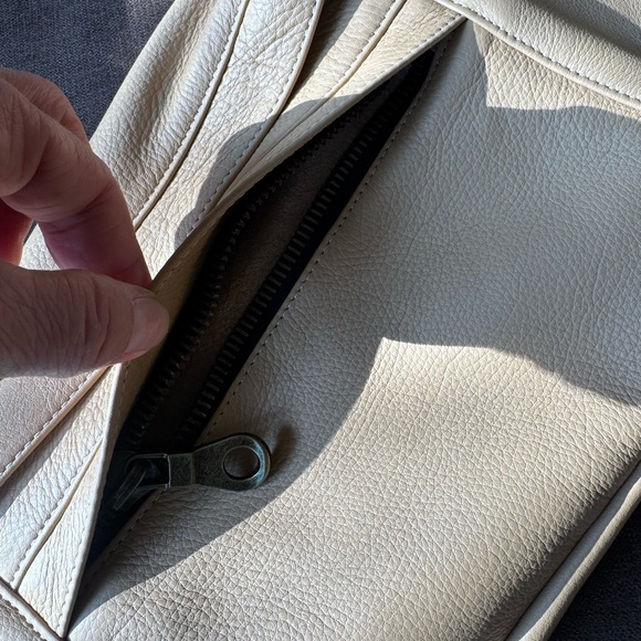 Parker Thatch Cross Your Heart Sling - Butterscotch New without tags. - Picture 6 of 7